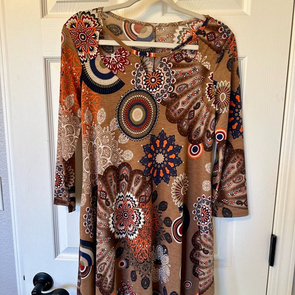 Beautiful Neckline Cutout Midi Dress w/ Pockets